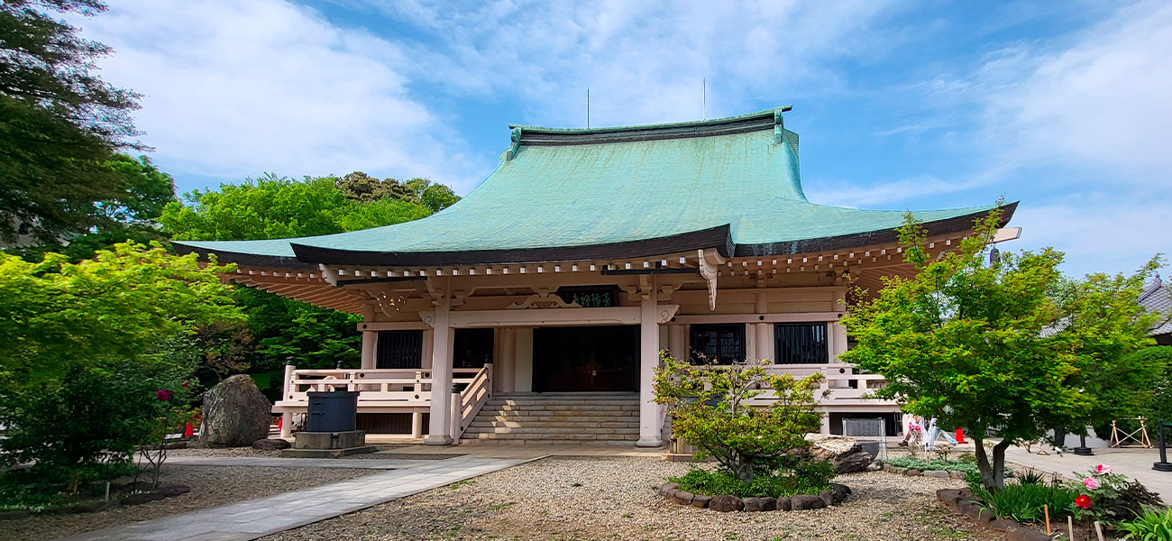 Temple-Gotokuji-carrousel-10